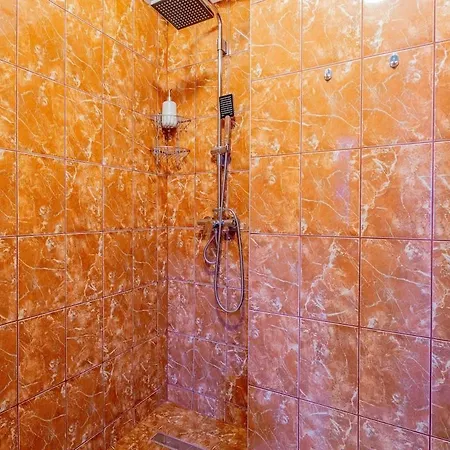 Efad Lux 1 Amazing For Groups Budapest