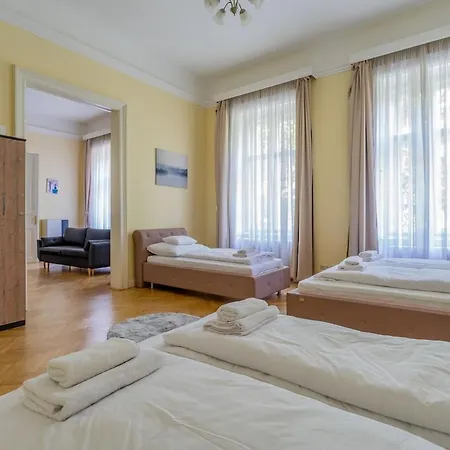 Apartment Efad Lux 1 Amazing For Groups Budapest