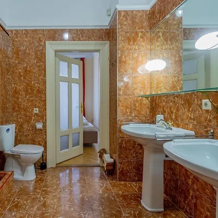 Efad Lux 1 Amazing For Groups Apartment Budapest